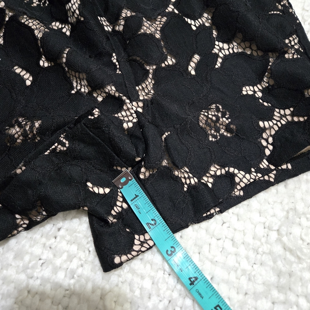 Express Black Lace Shorts Tan Lining High Waist Side Zipper Closure Size 6 - Picture 7 of 10